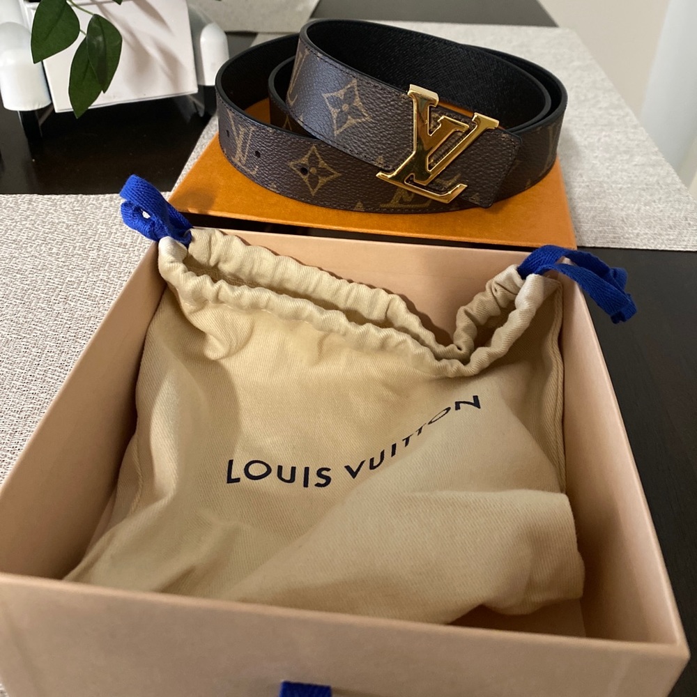 BRAND NEW/NEVER USED Reversible Louis Vuitton Belt! LV INITIALES 30MM